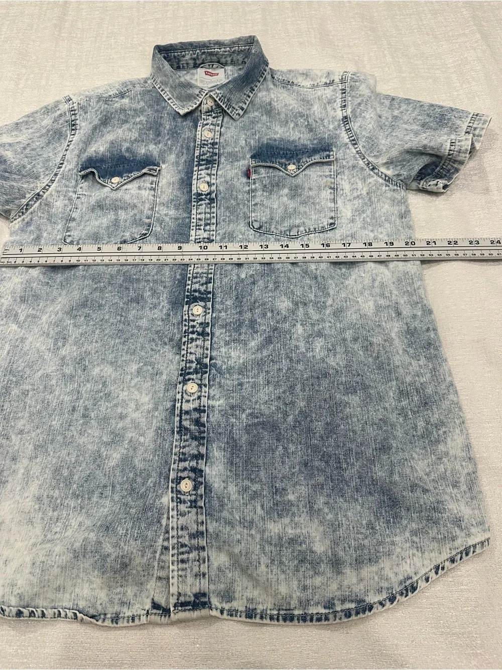 Levi's Men’s Y2K Vintage Light Blue Acid Wash Short-Sleeve Denim Button-Up
